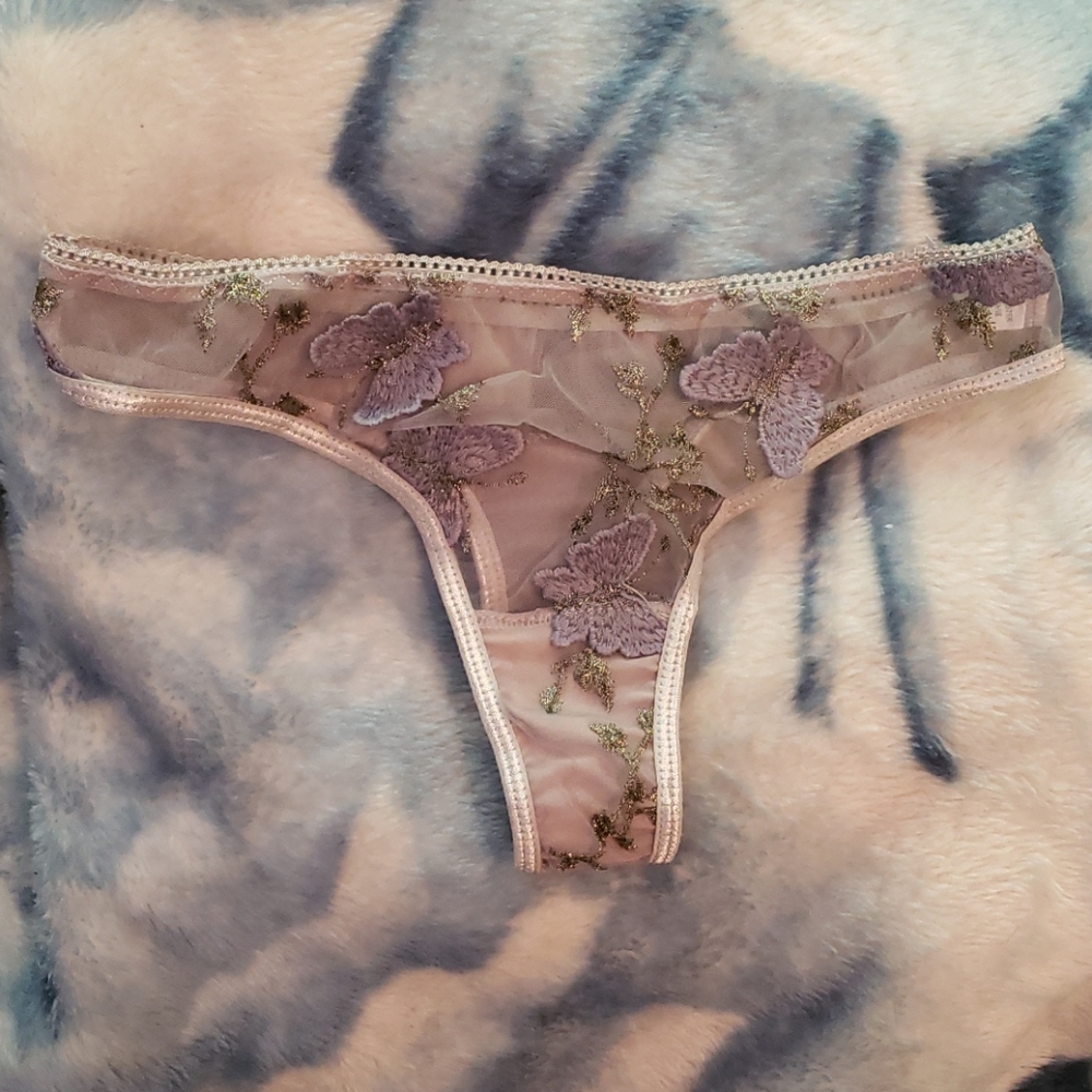 Mesh thong